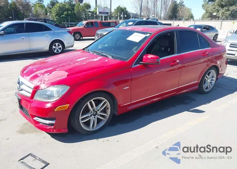 2012 Mercedes-Benz C 250 Sport из США, поврежденный, VIN WDDGF4HB0CA638554